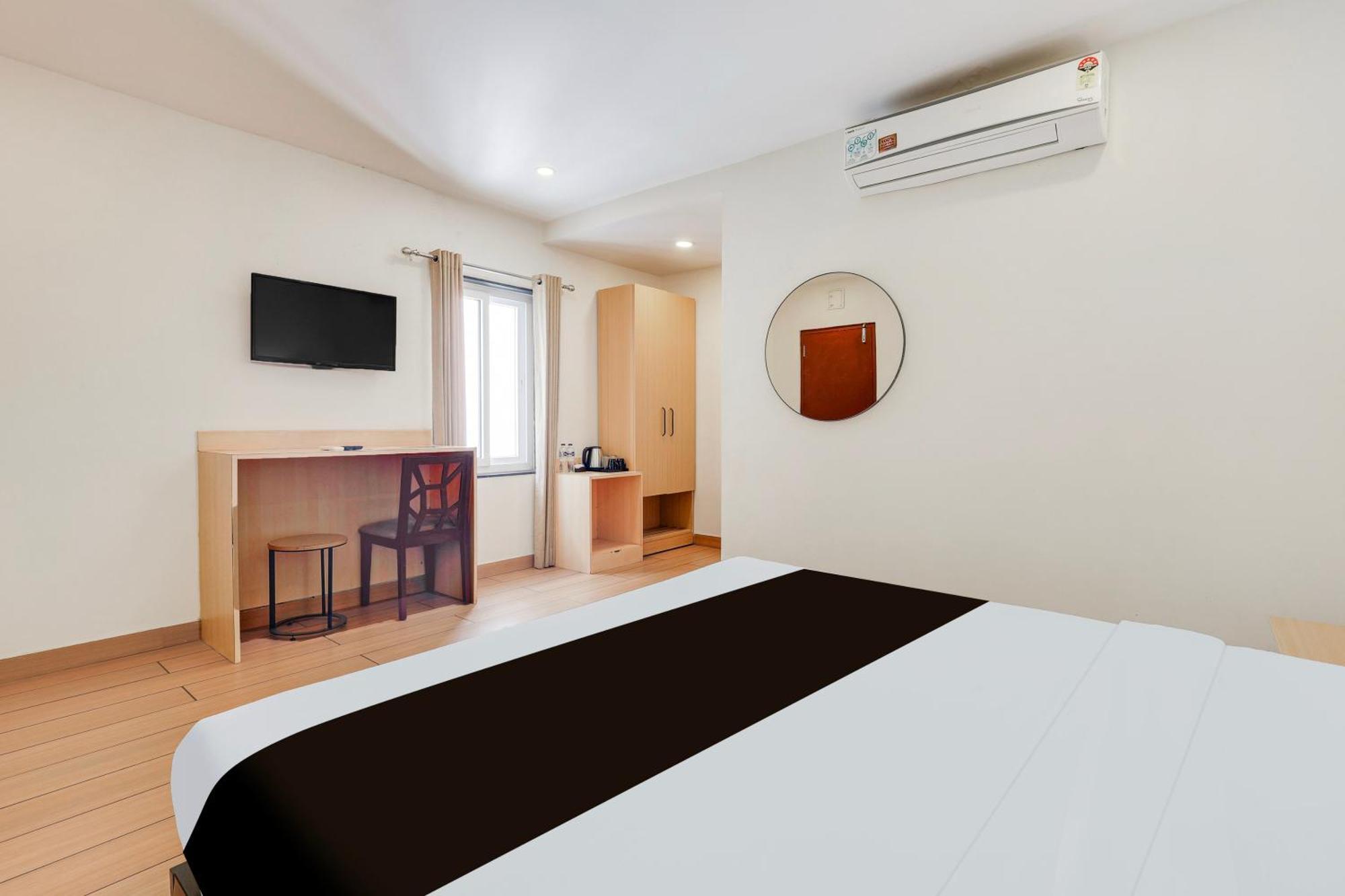 Super Townhouse Visakhapatnam Hotel Exterior photo